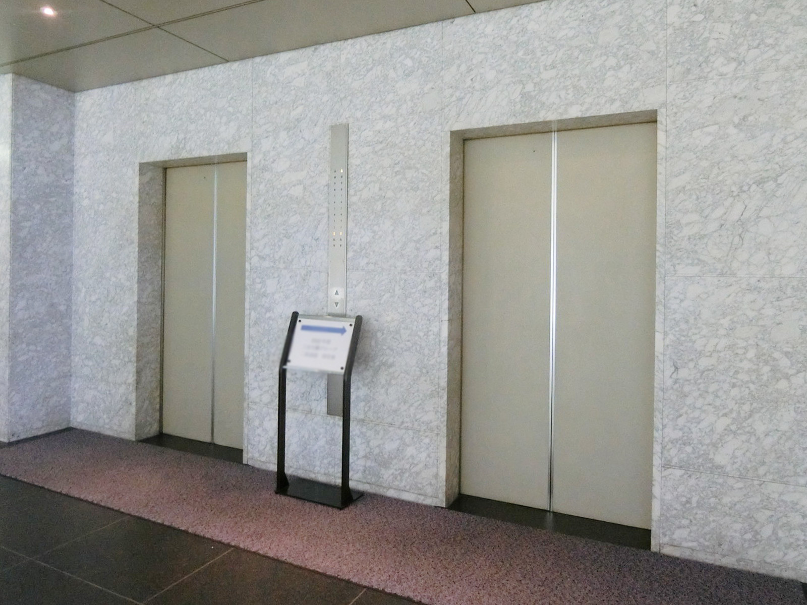 エレベーター