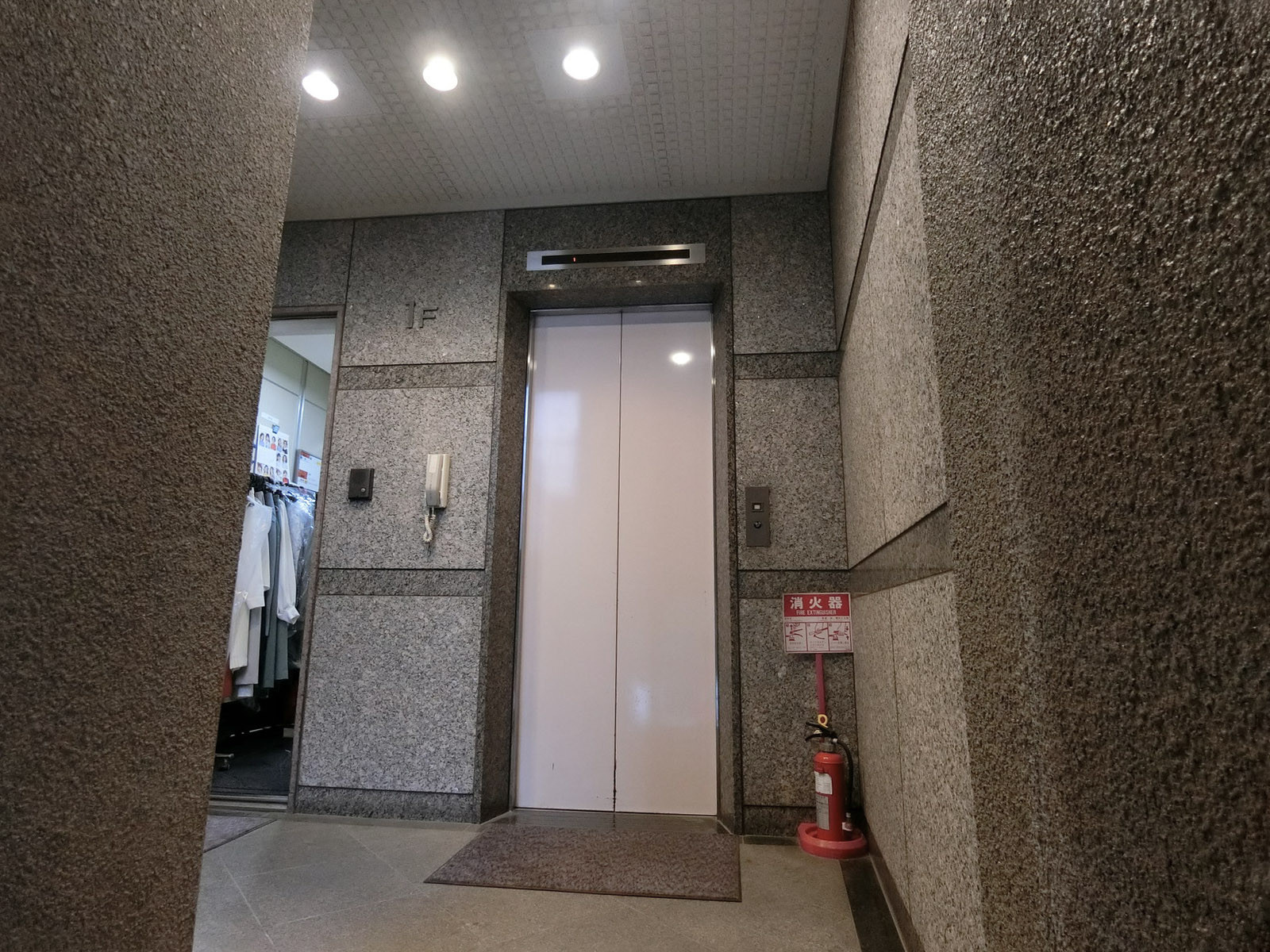 エレベーター
