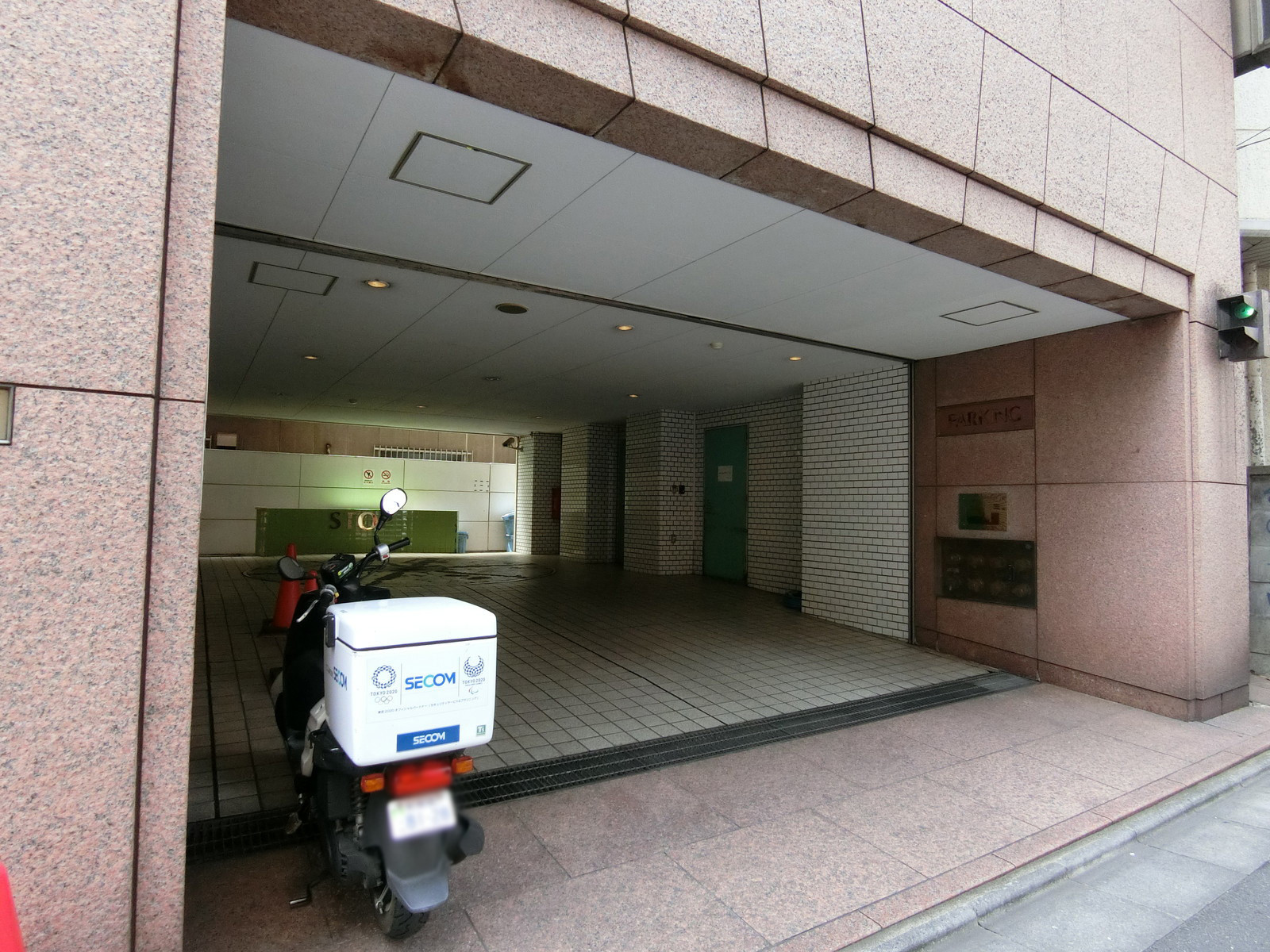 駐車場併設