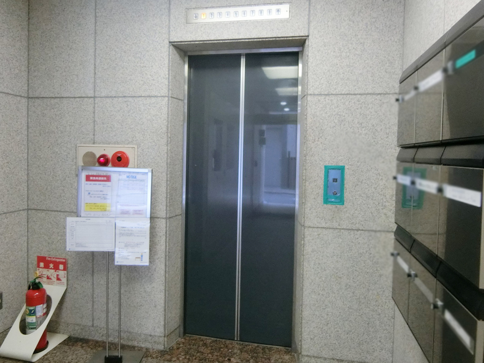 エレベーター