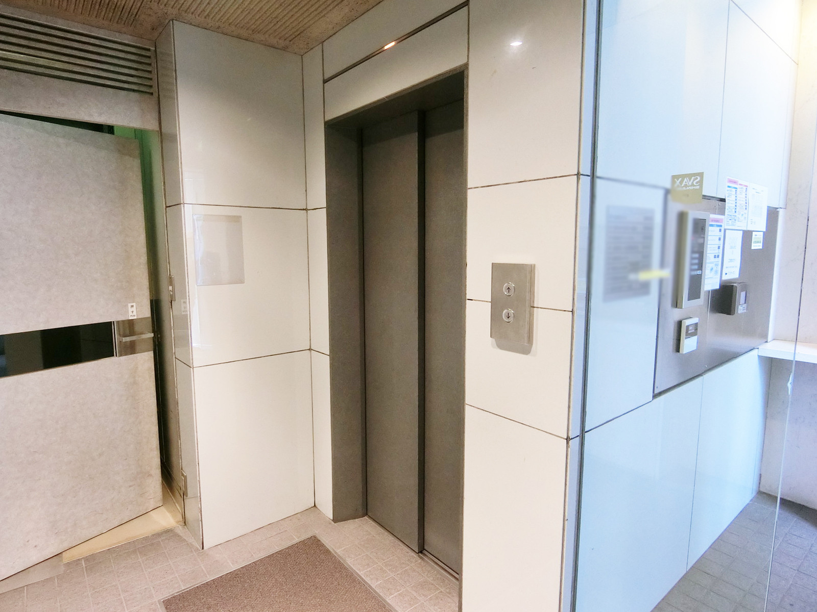 エレベーター(1基)