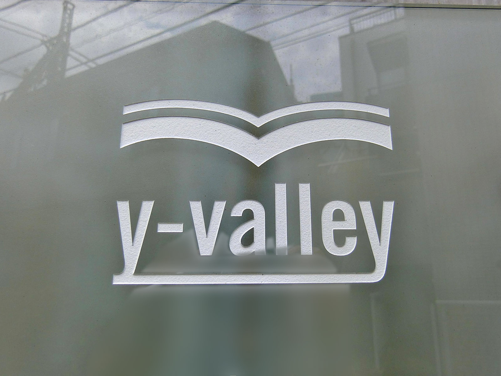 ネームプレート：Y-VALLEY