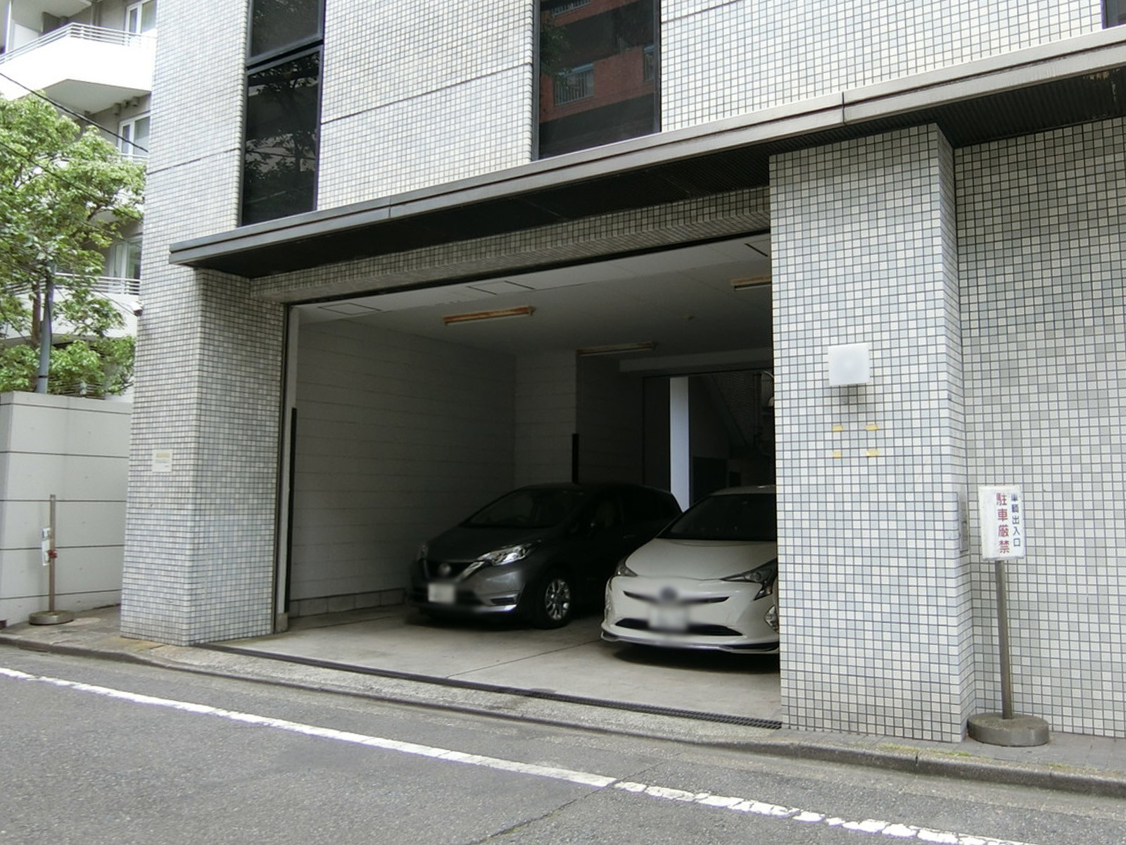 駐車場併設