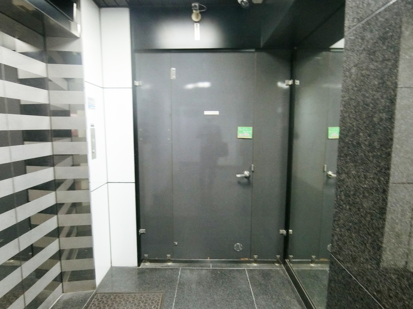 エレベーターホール
