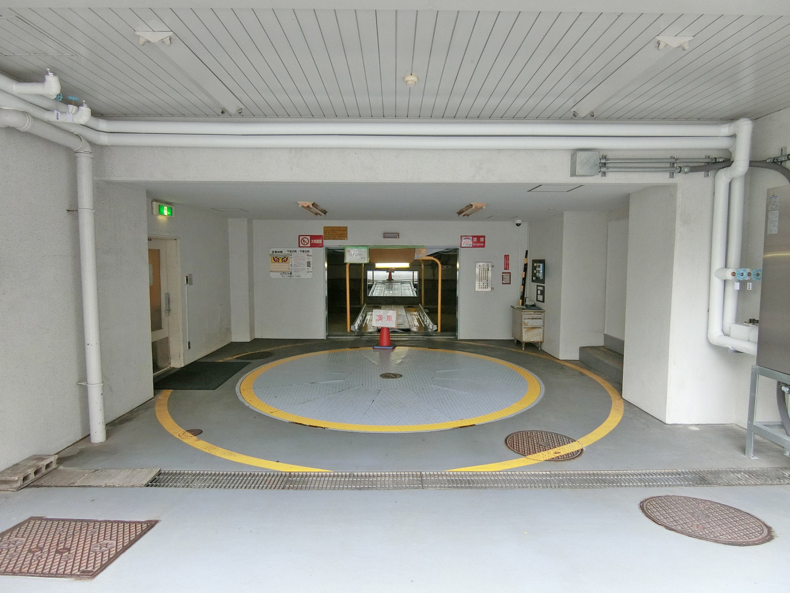 駐車場