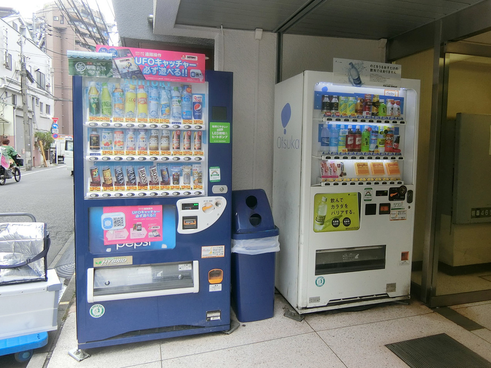 1階にある自動販売機