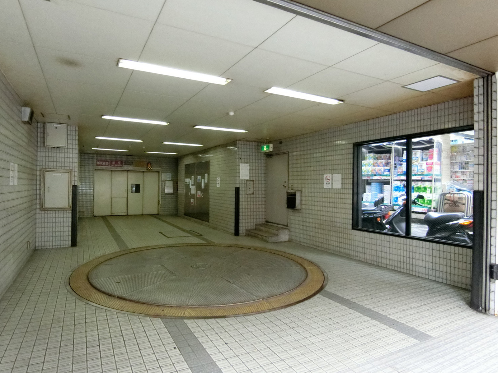 駐車場