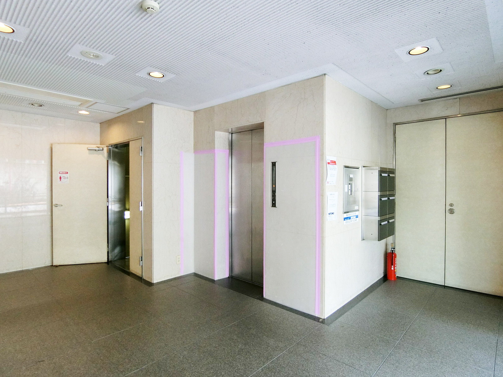 エントランス