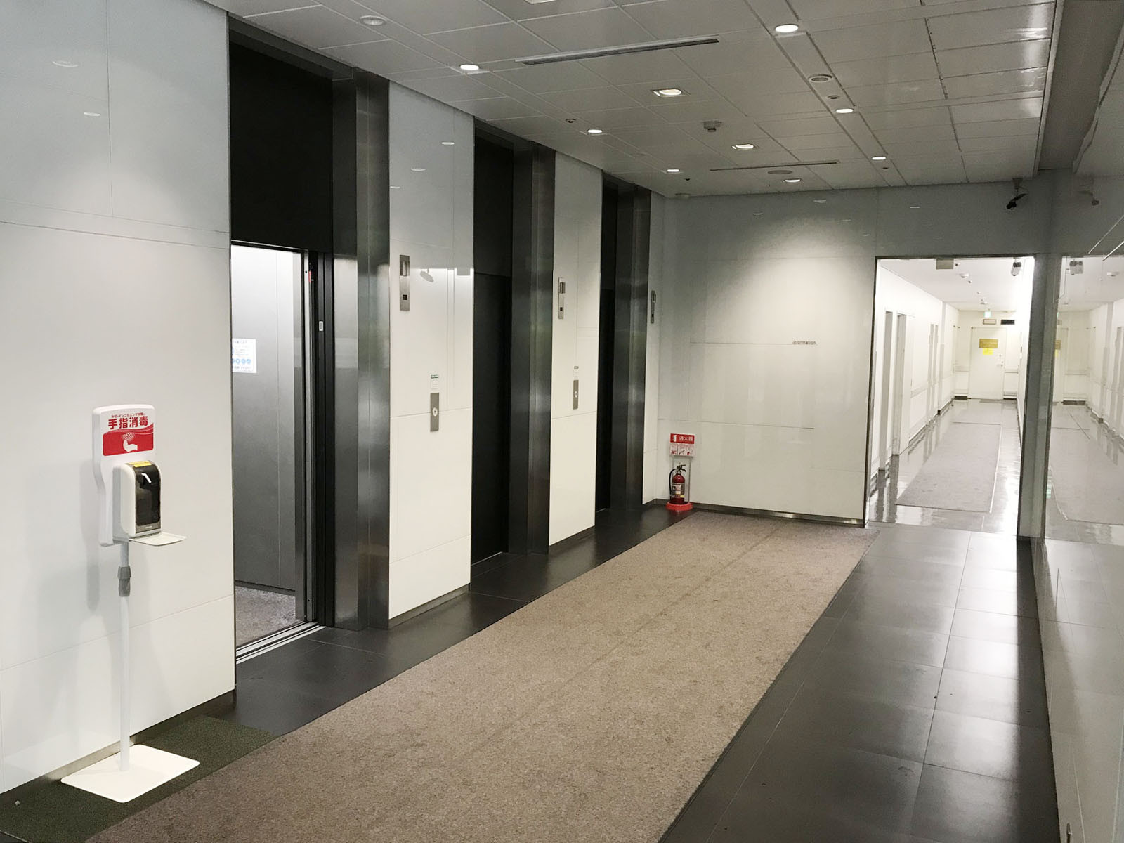 エレベーターホール