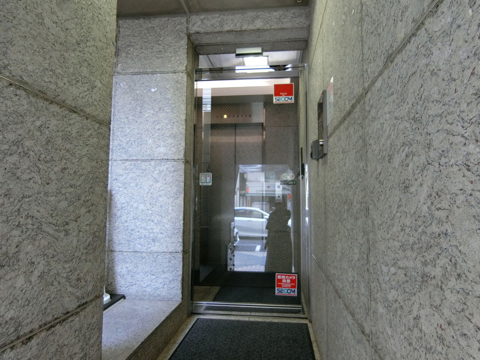 エントランス
