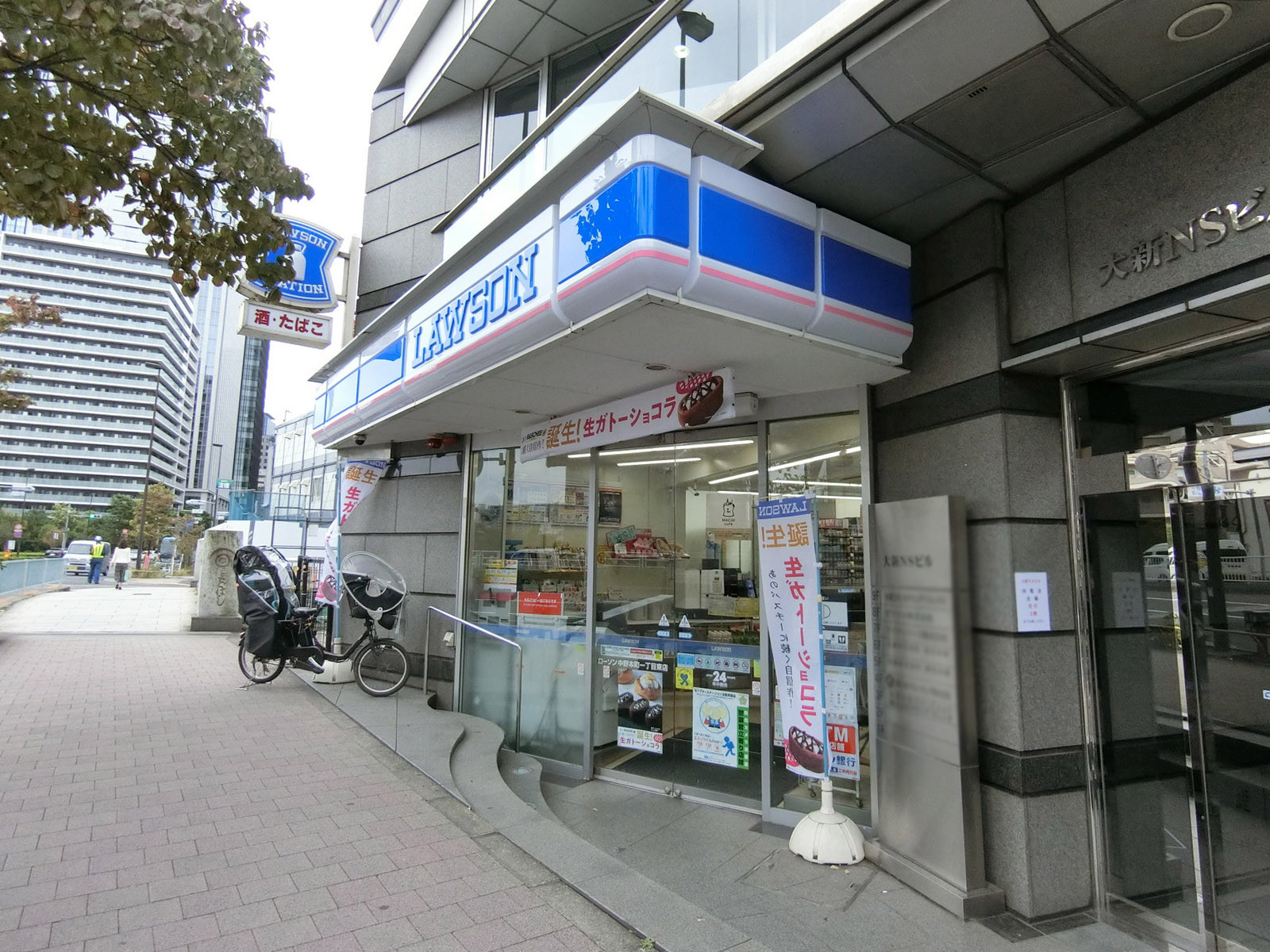 1階のコンビニ