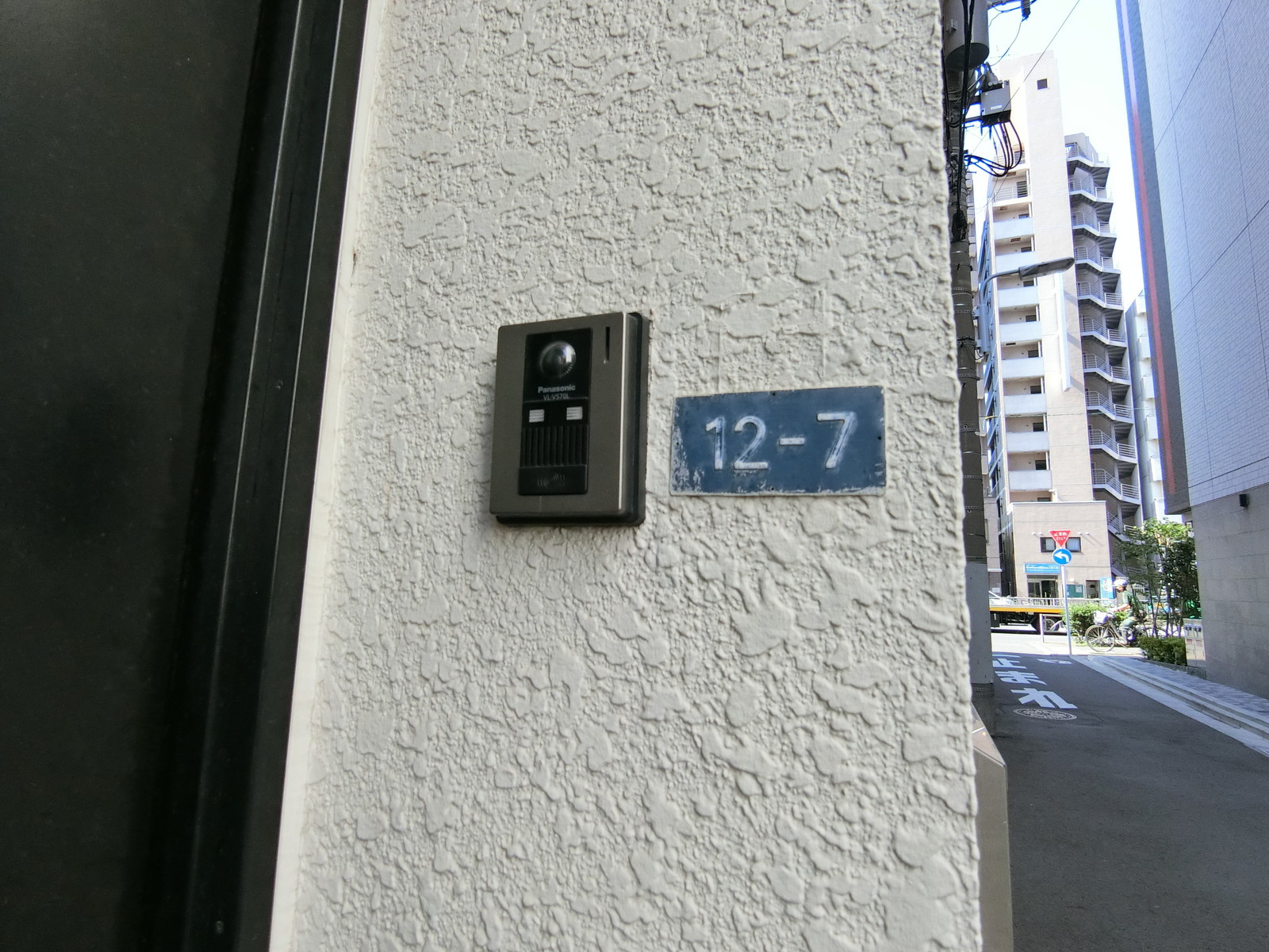 インターホン