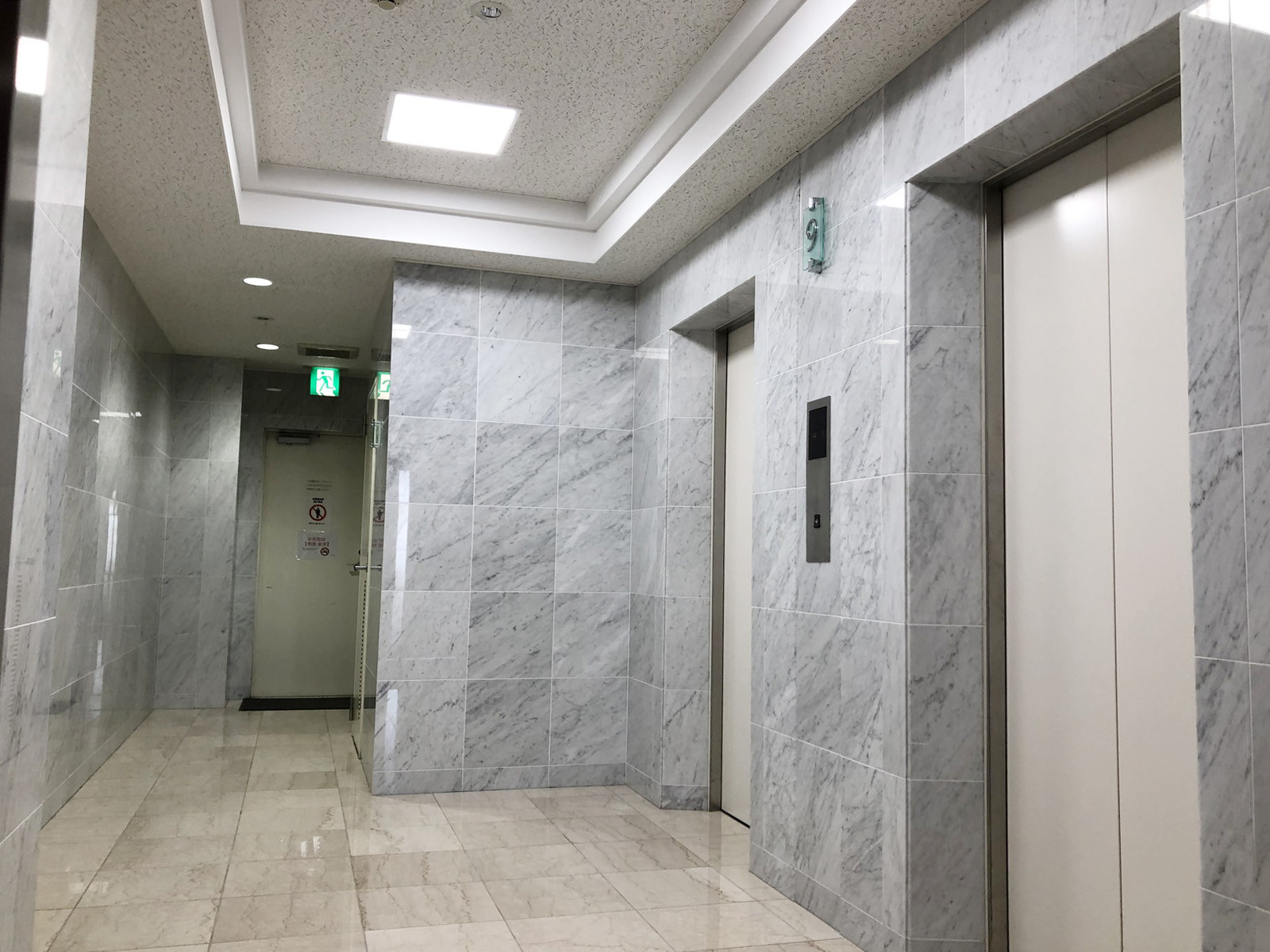 エレベーター
