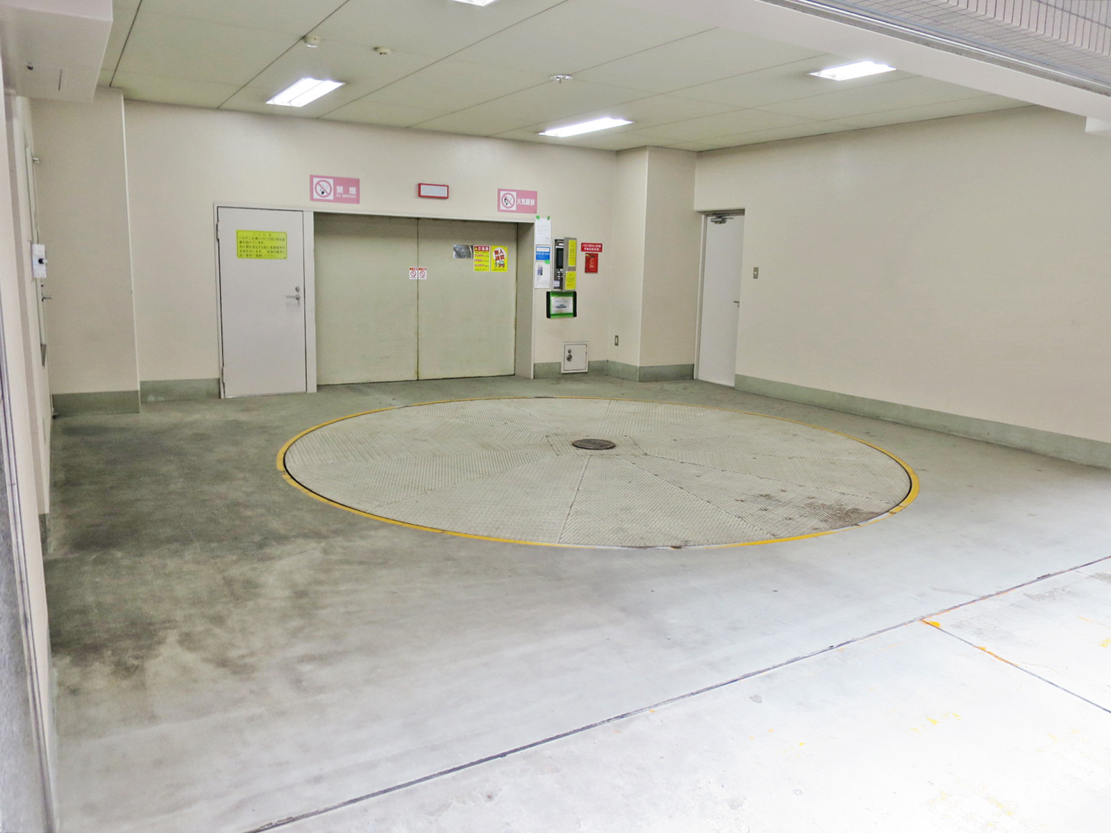 駐車場