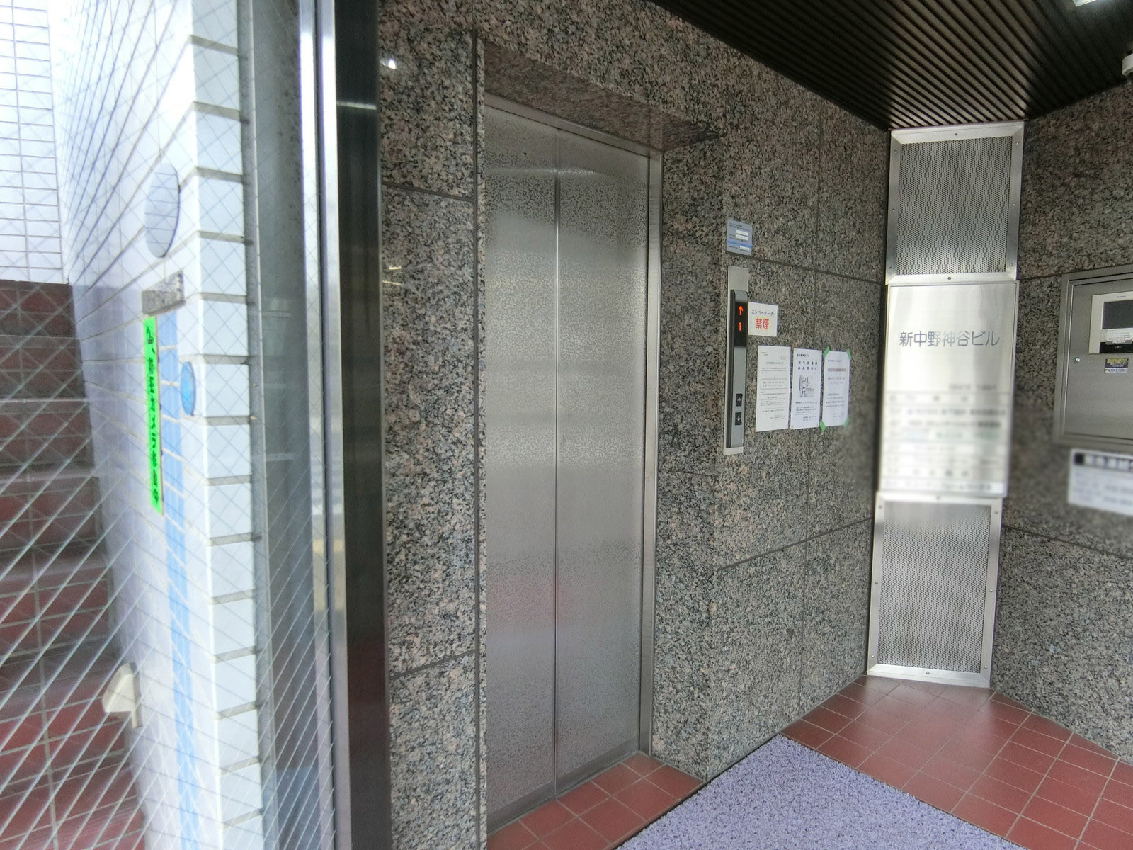 エレベーター