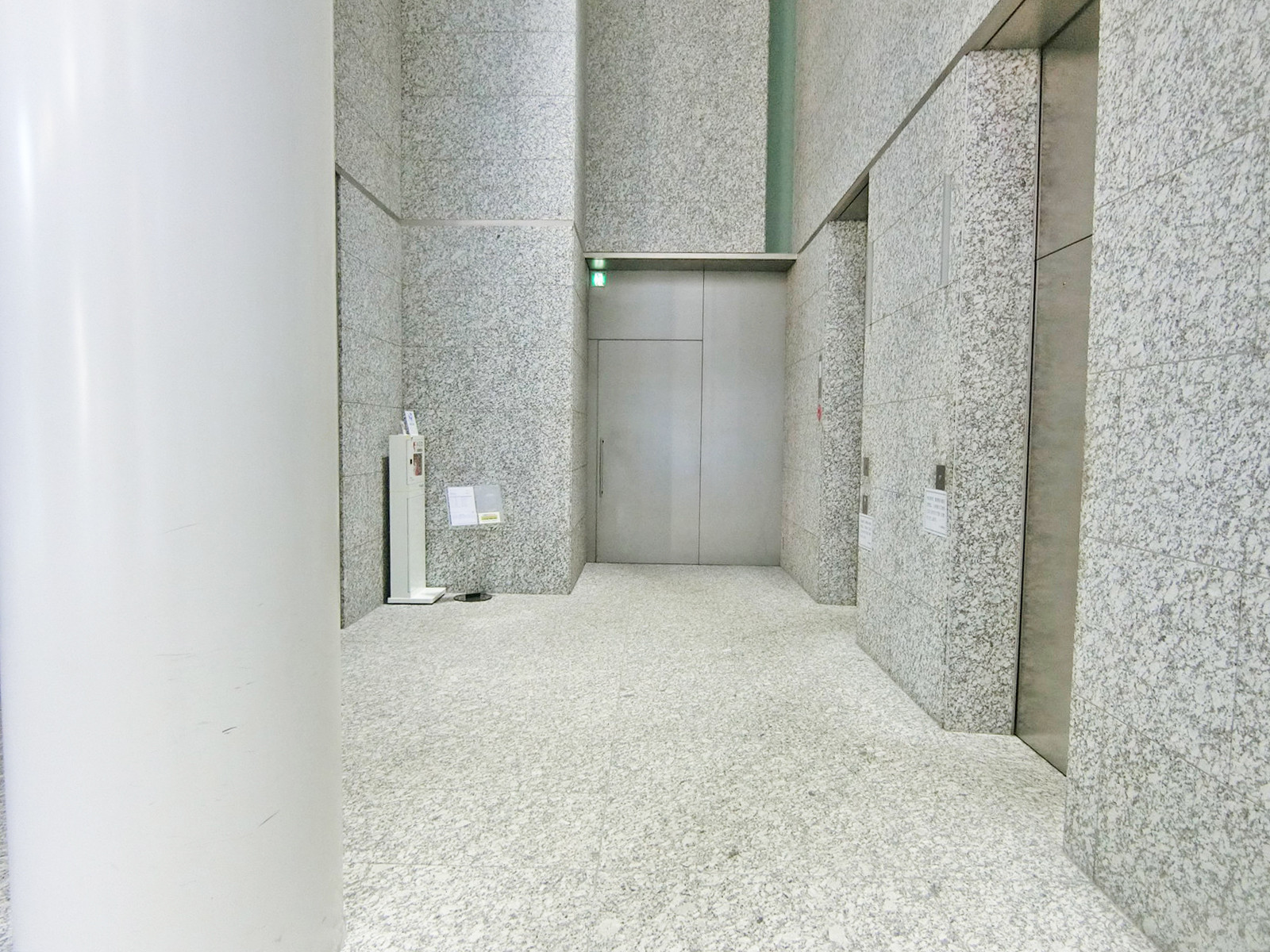 エレベーターホール