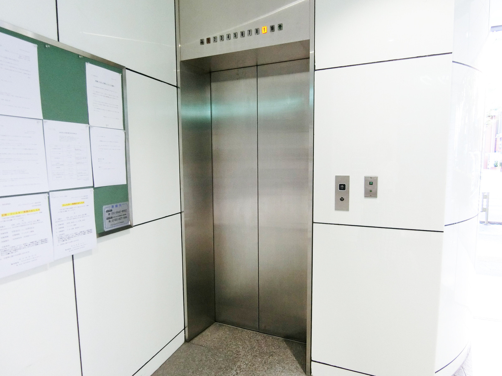 エレベーター（1基）