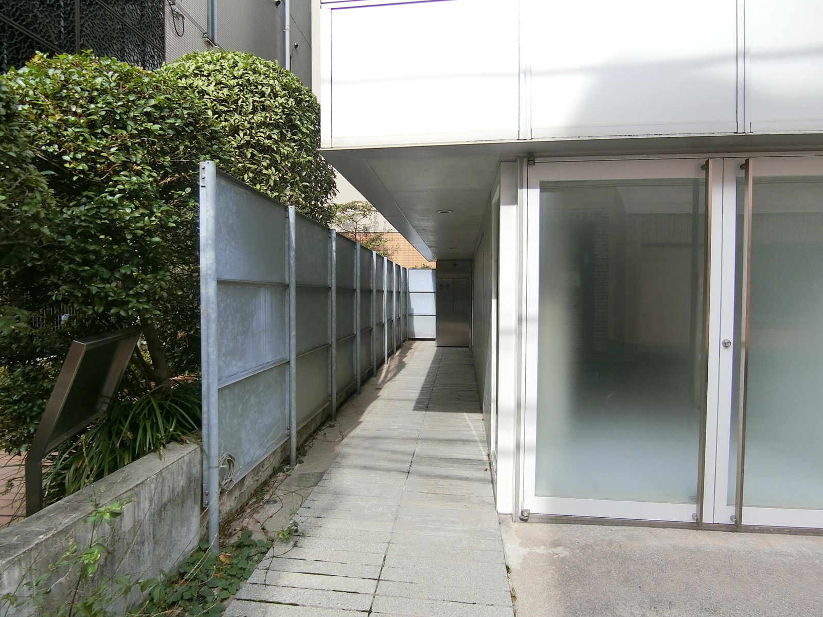 エントランスアプローチ