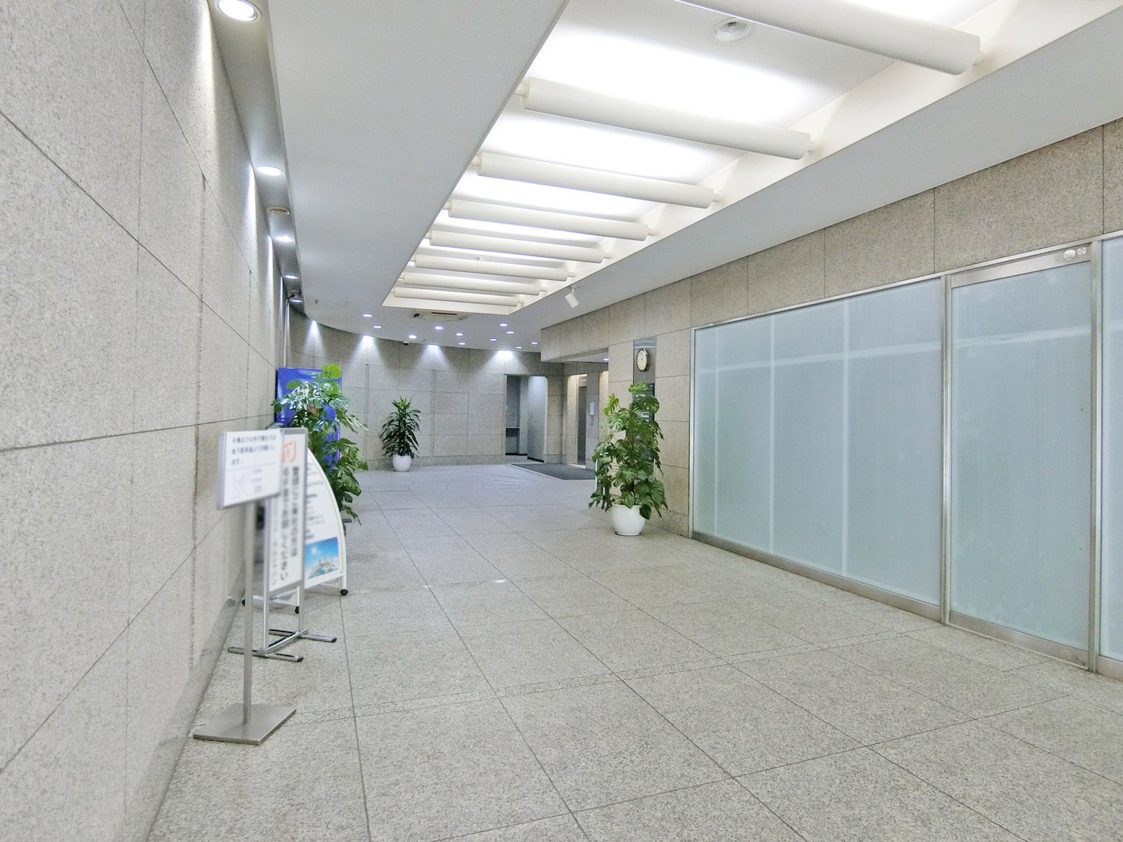 エントランス
