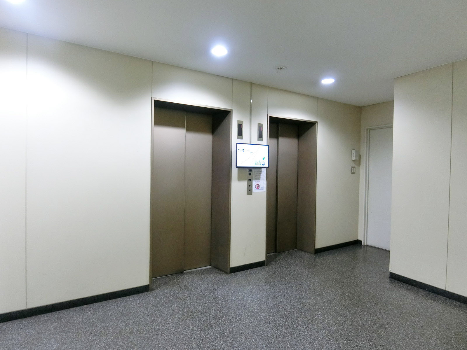エレベーター
