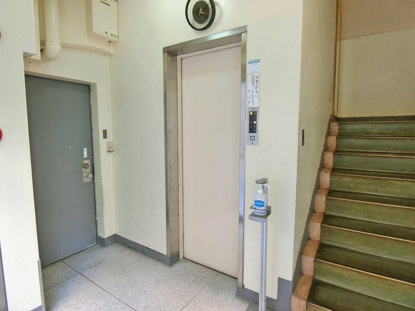 エレベーター