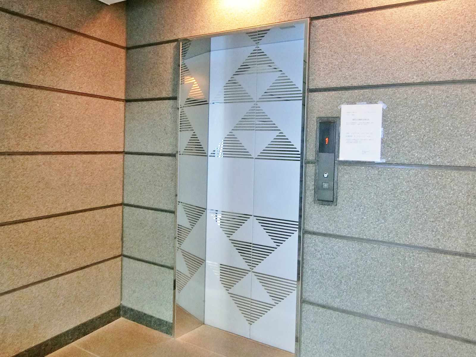 エレベーター