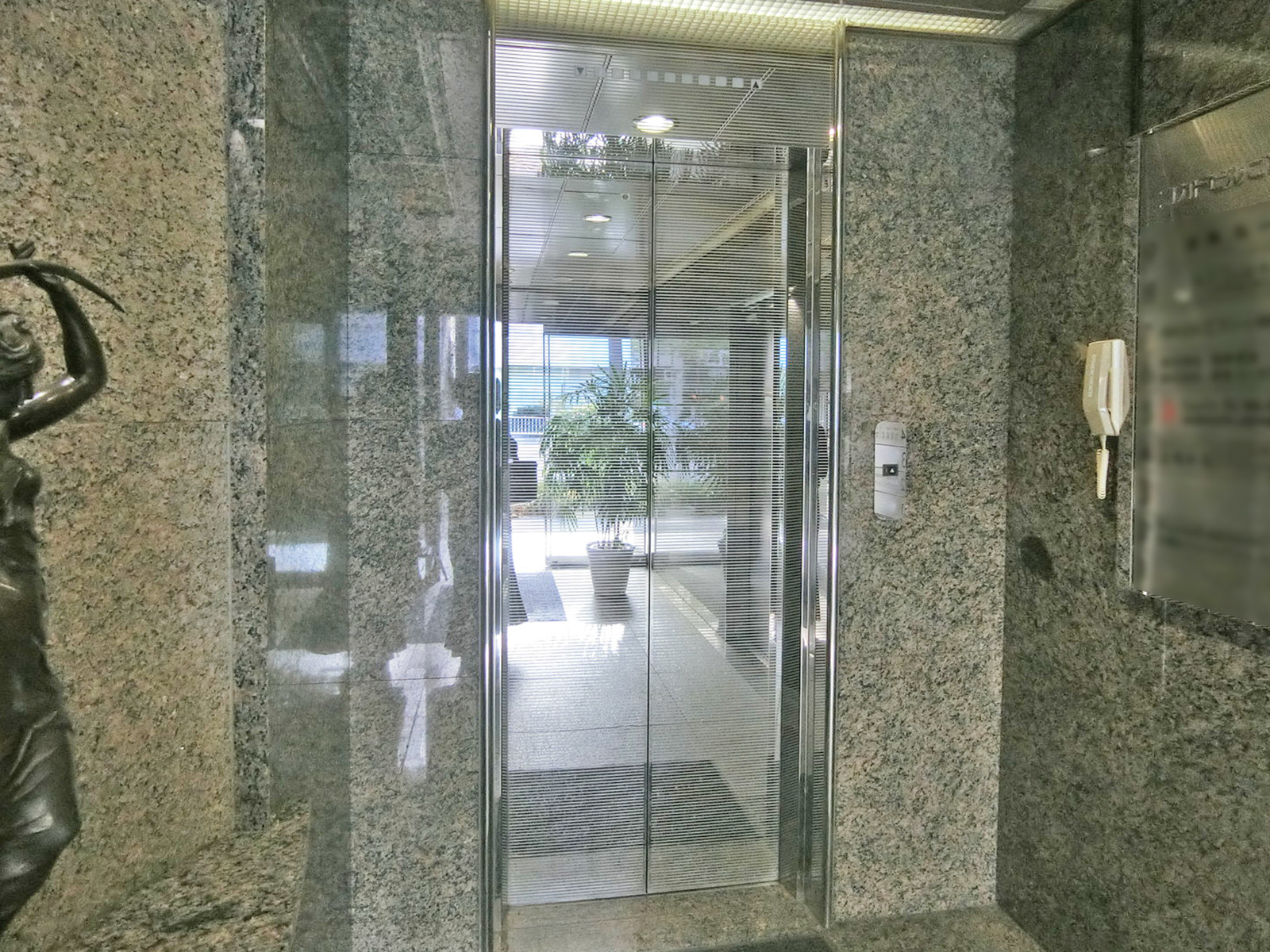 エレベーター
