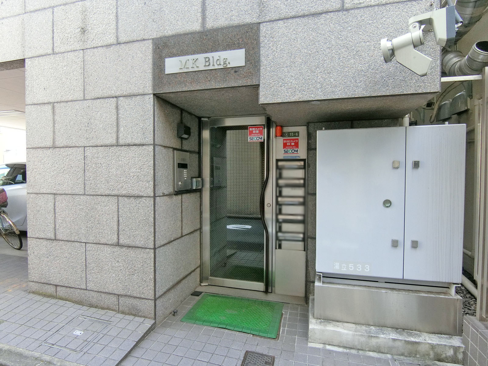 オフィス出入り口