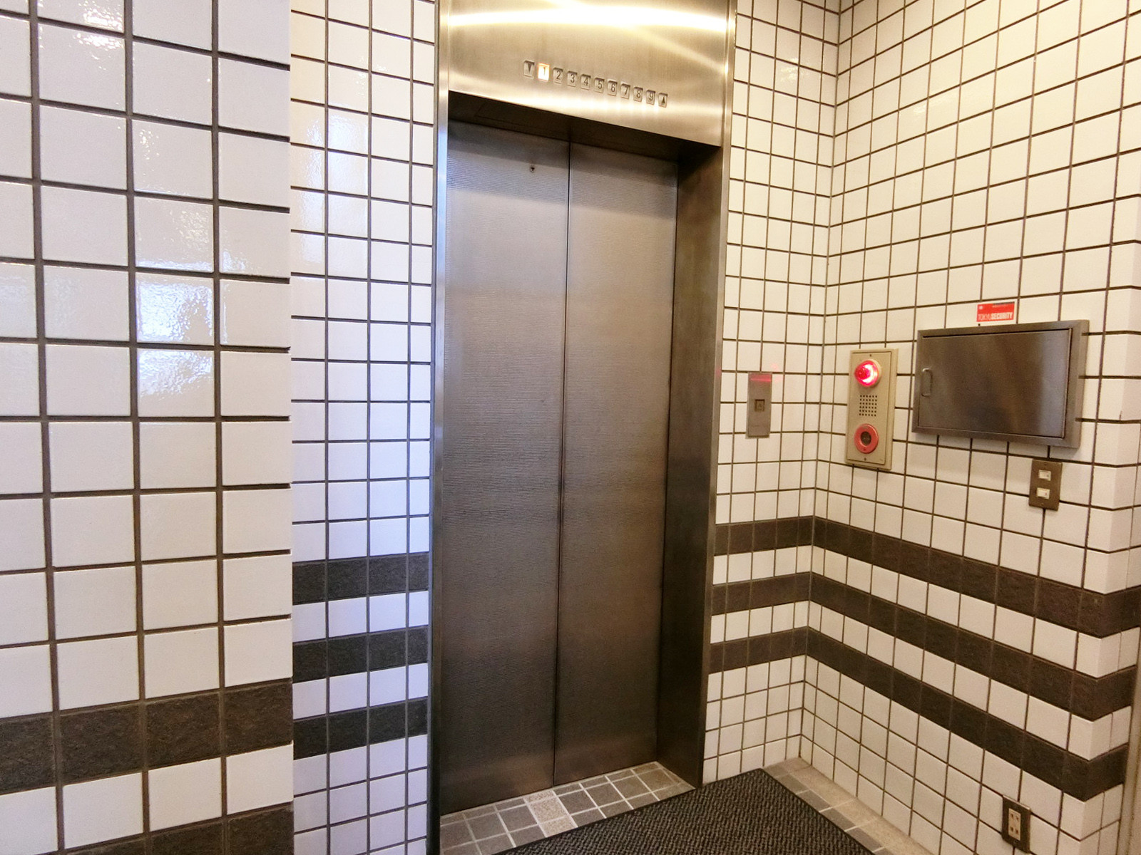 エレベーター