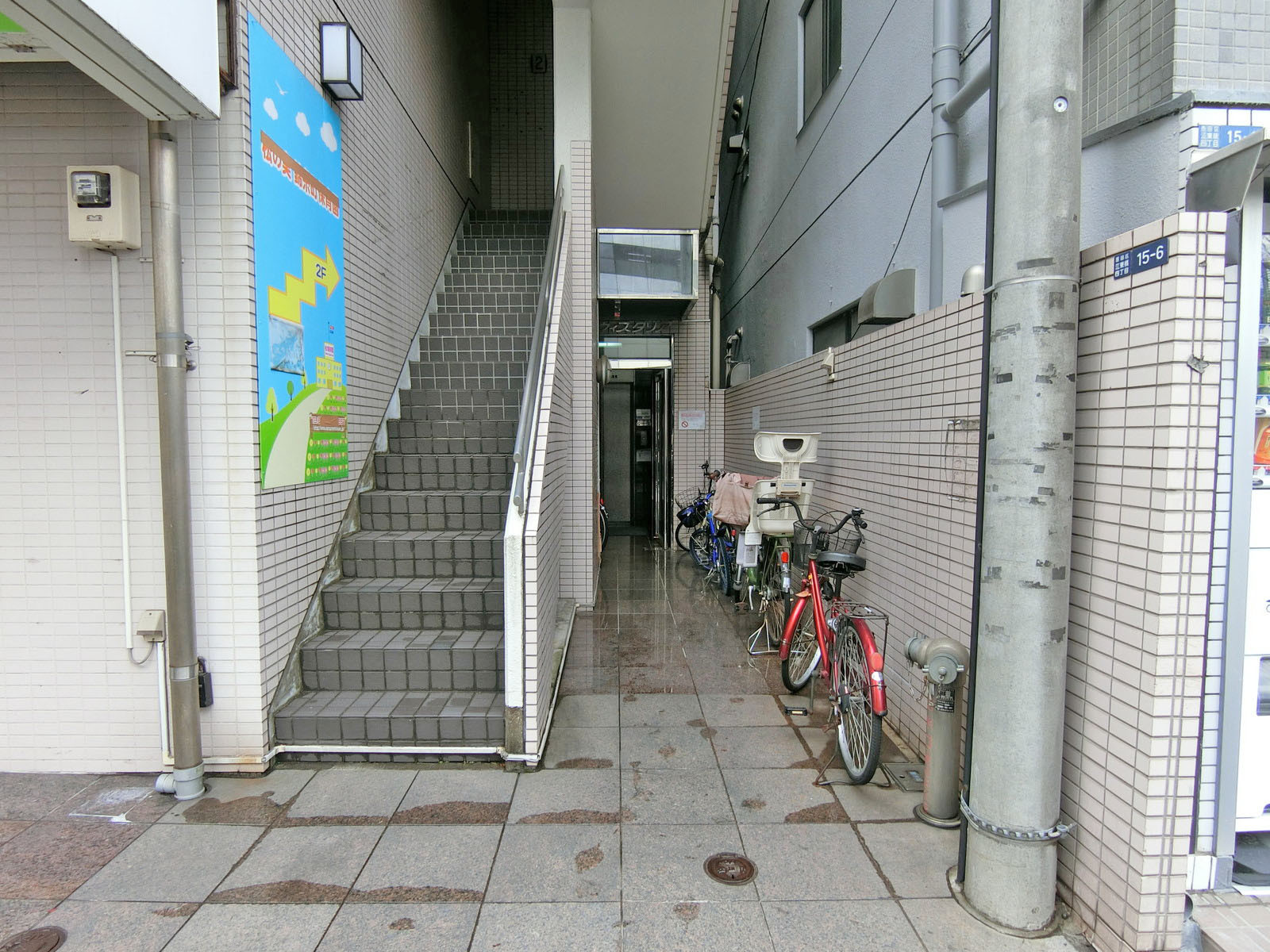 オフィス出入り口