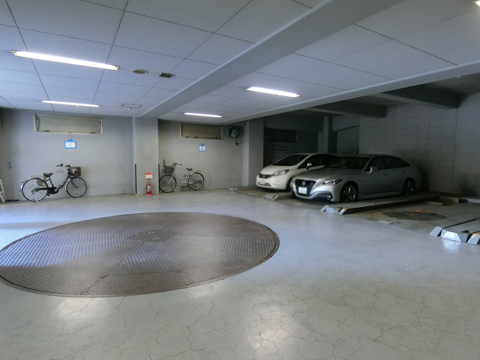 駐車場