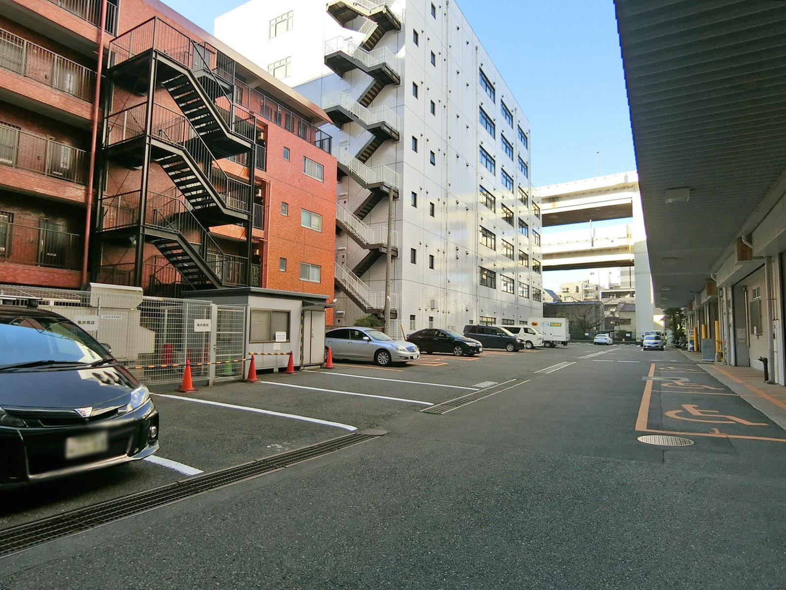 駐車場