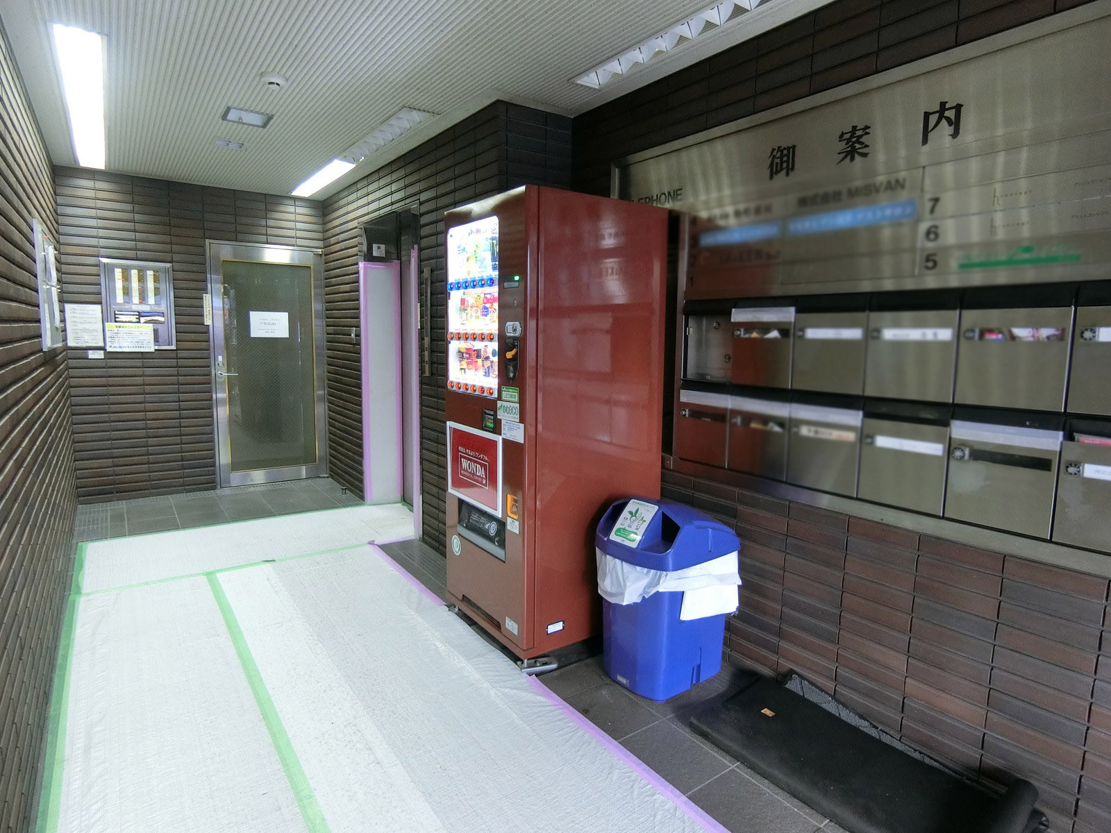 エントランス