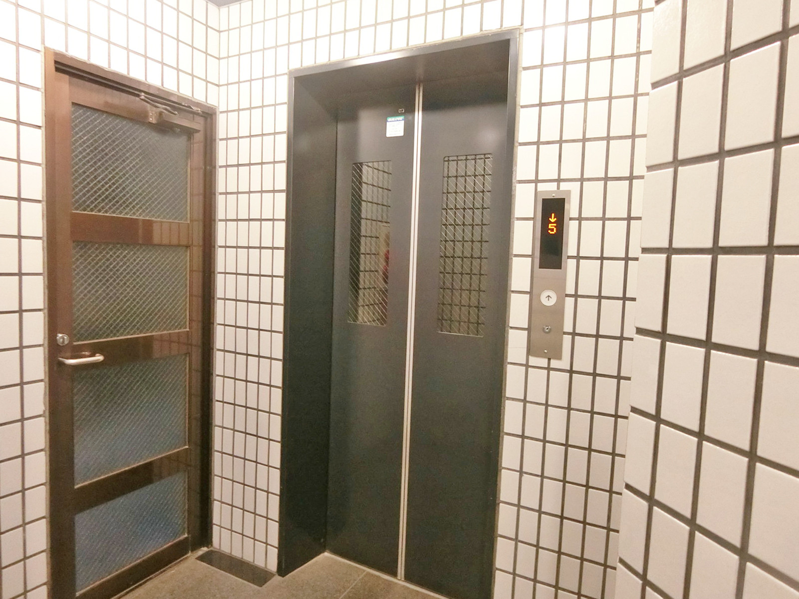 エレベーター