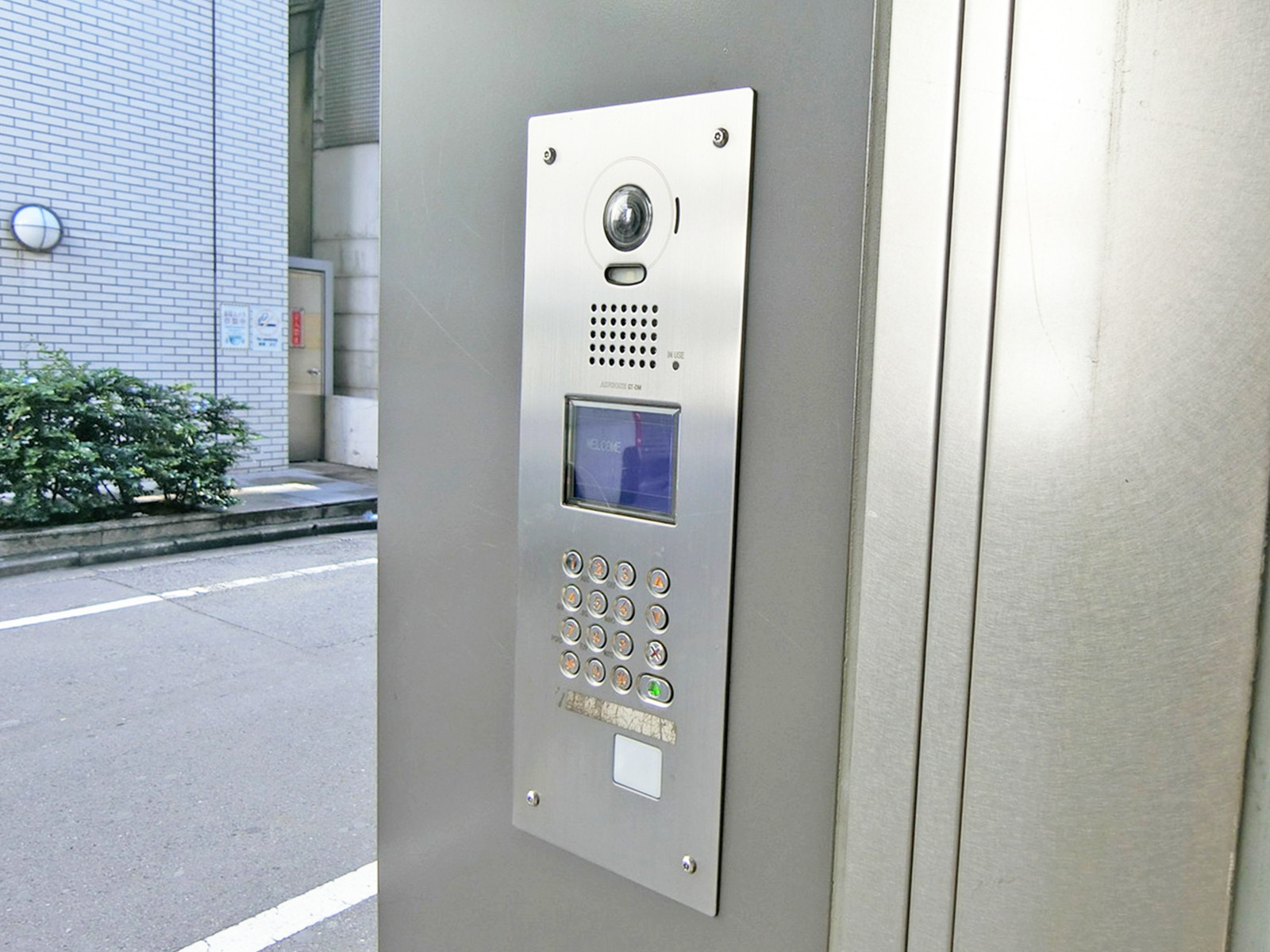 インターホン