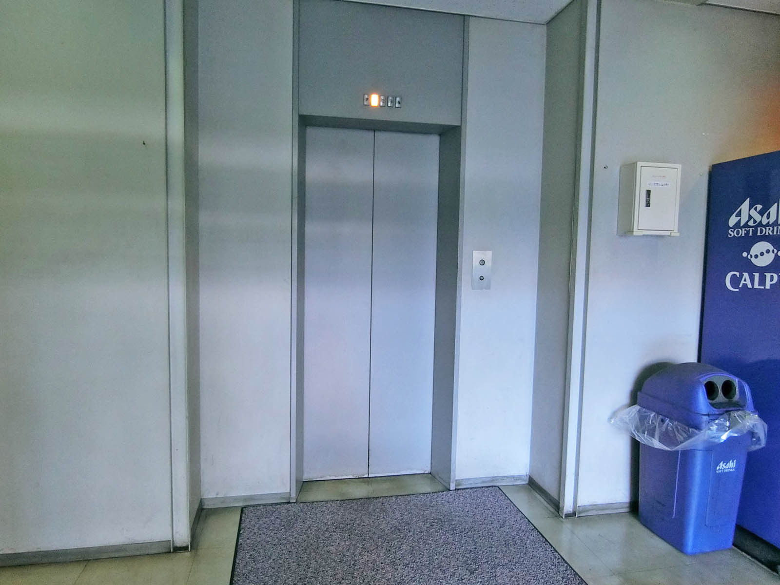 エレベーター