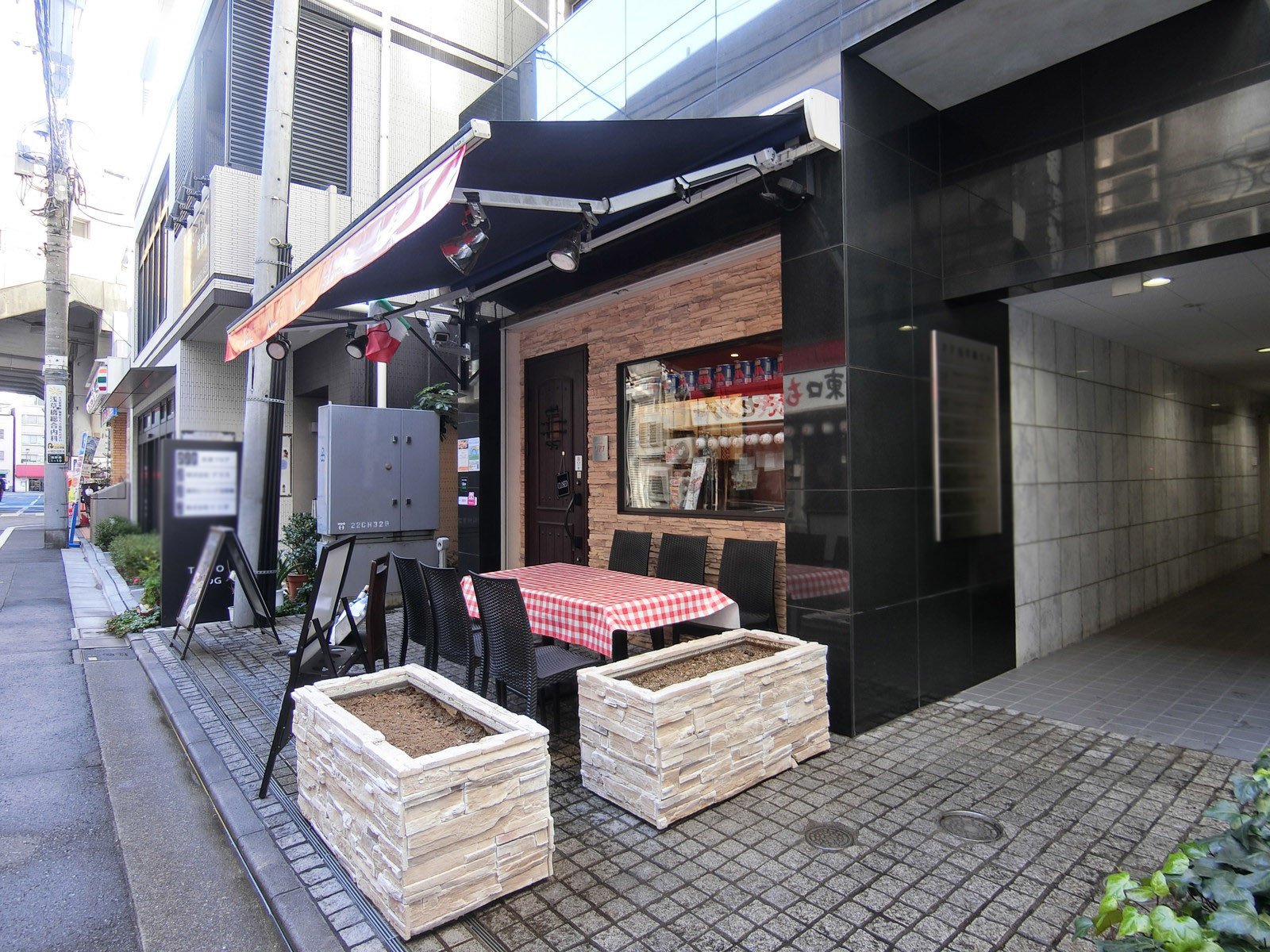 1階の飲食店