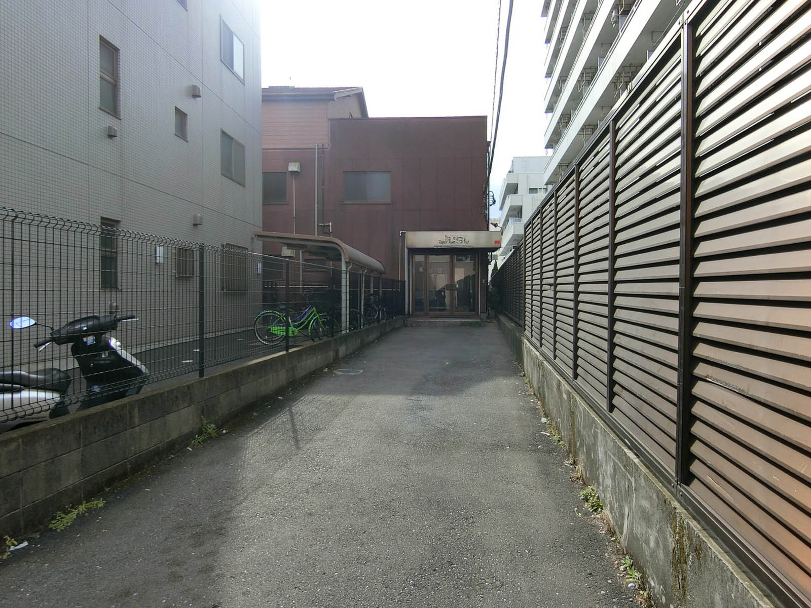 エントランスアプローチ