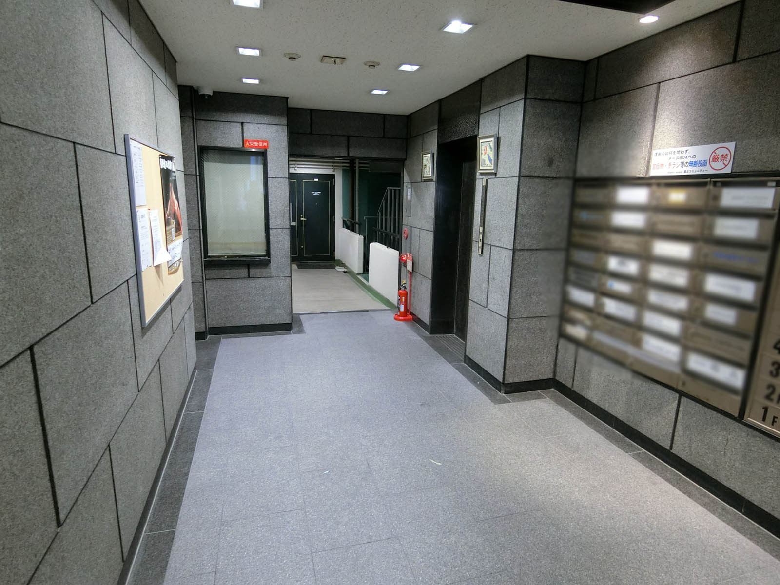 エントランス