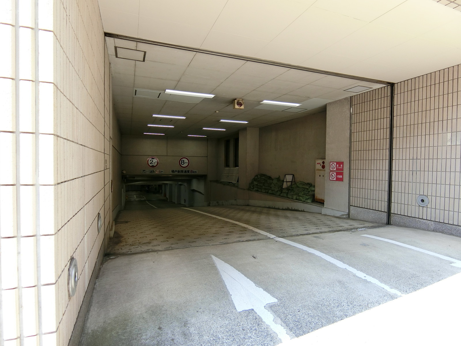 駐車場併設