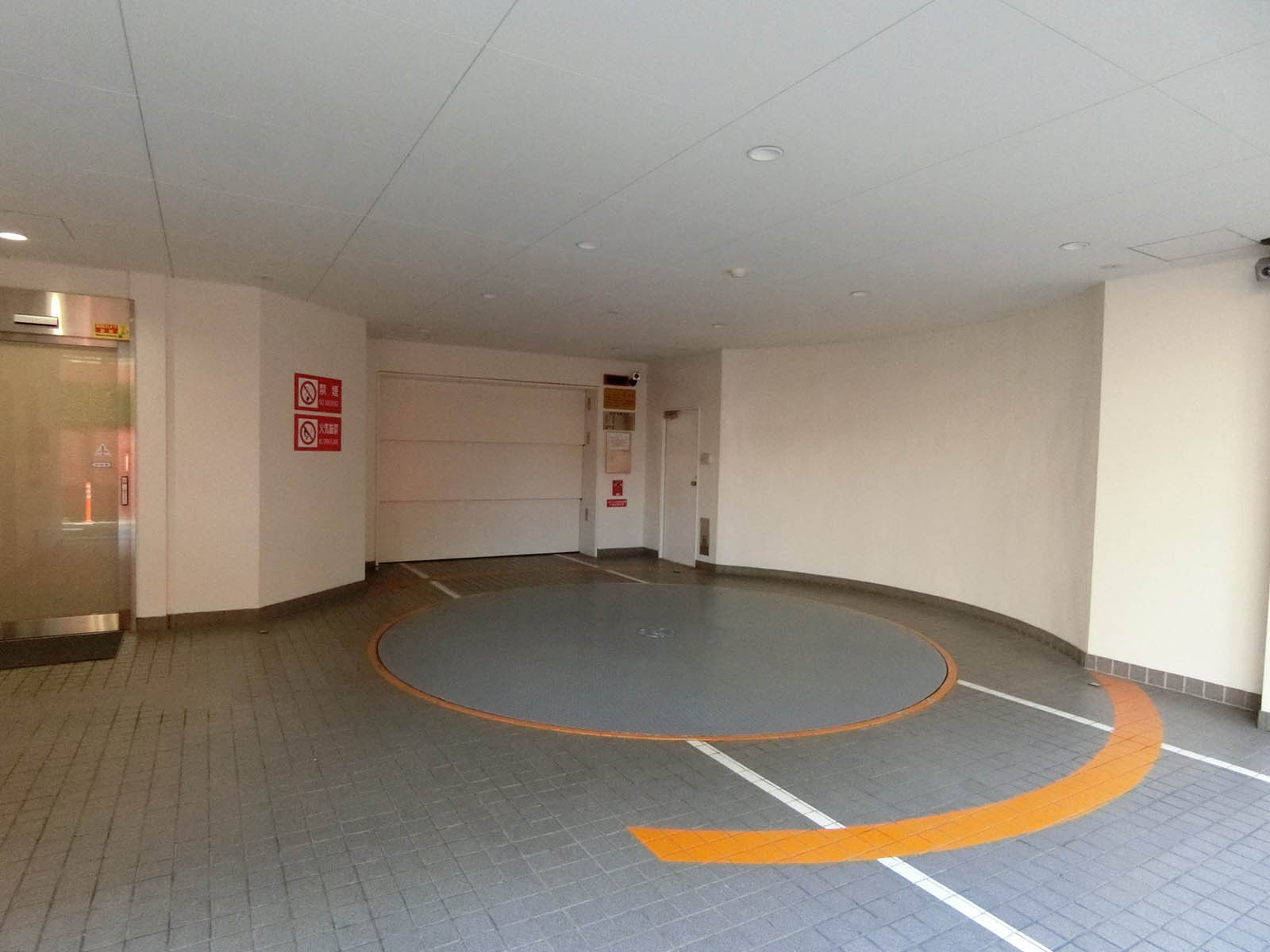 駐車場