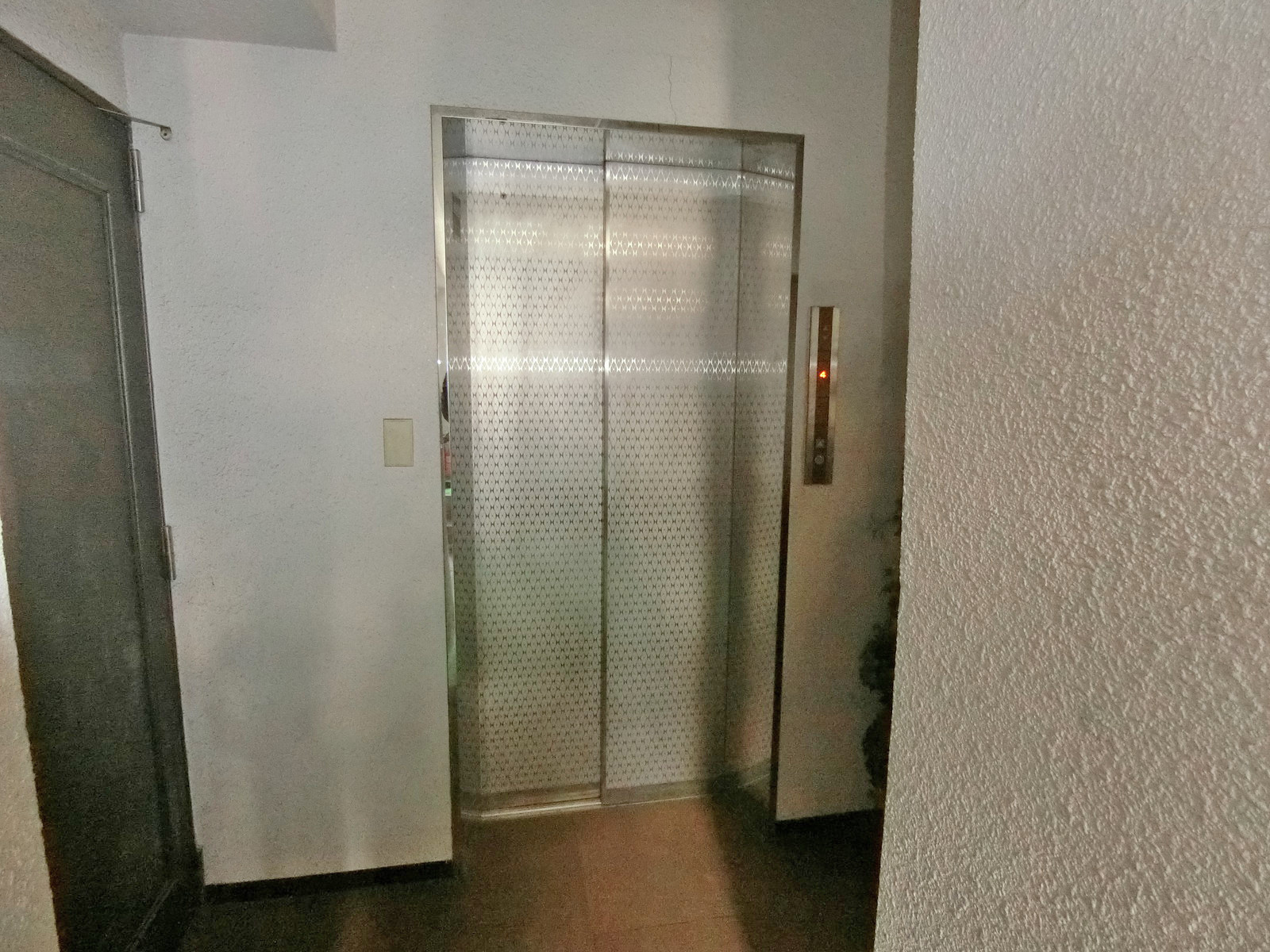 エレベーター