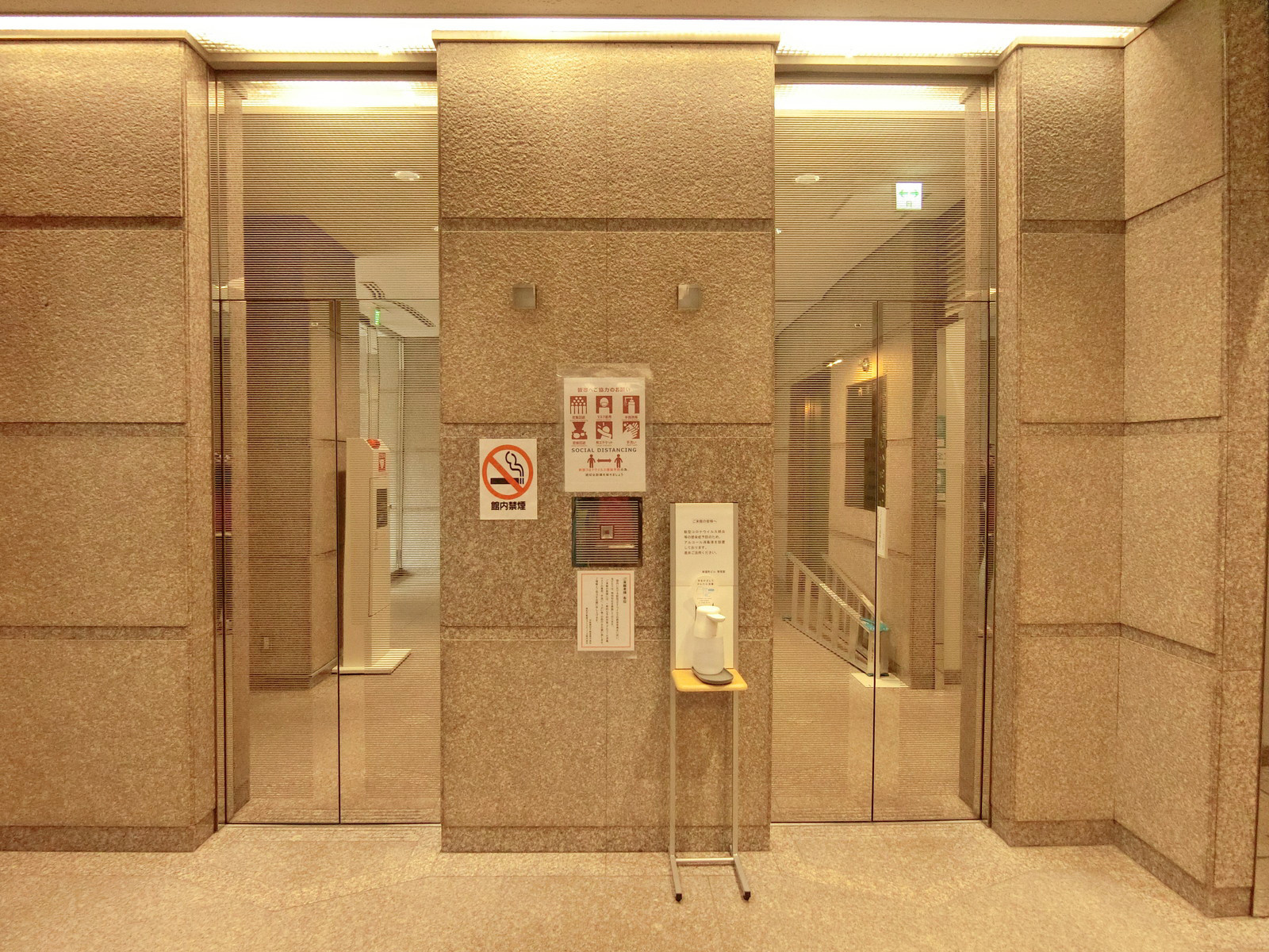 エレベーター
