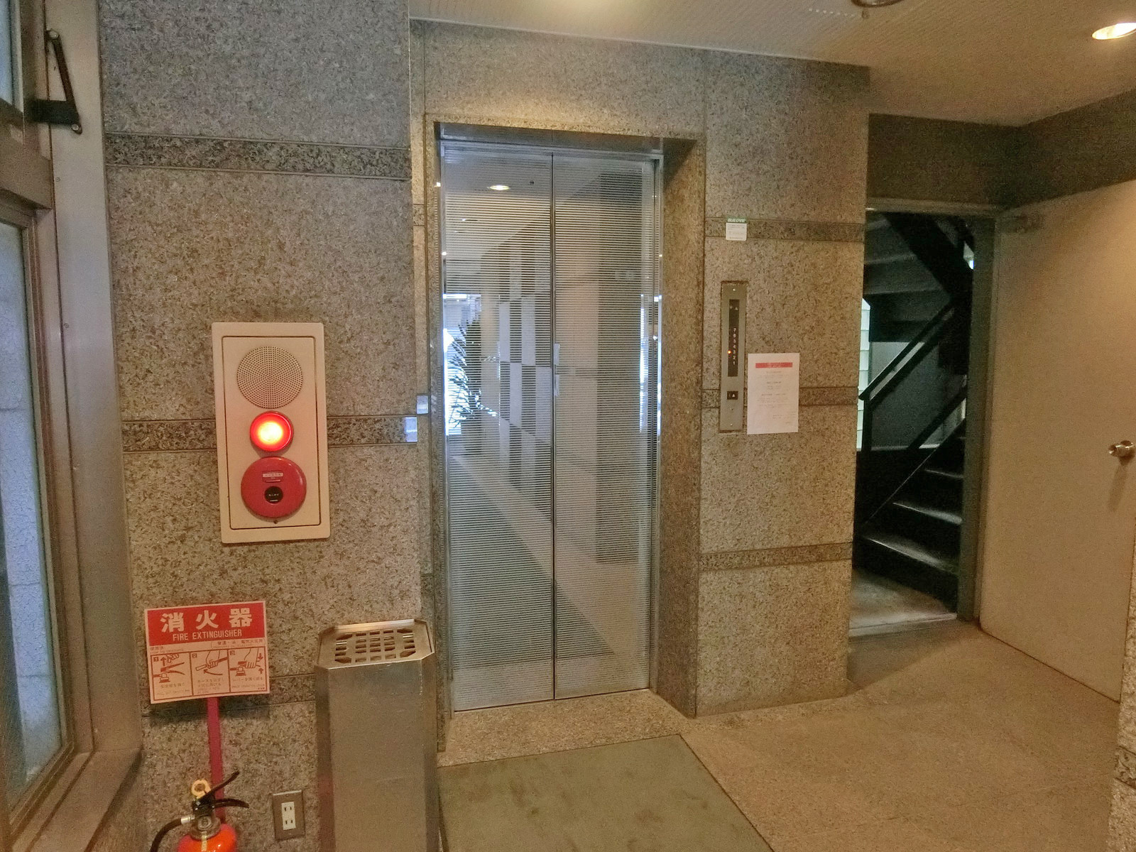 エレベーター