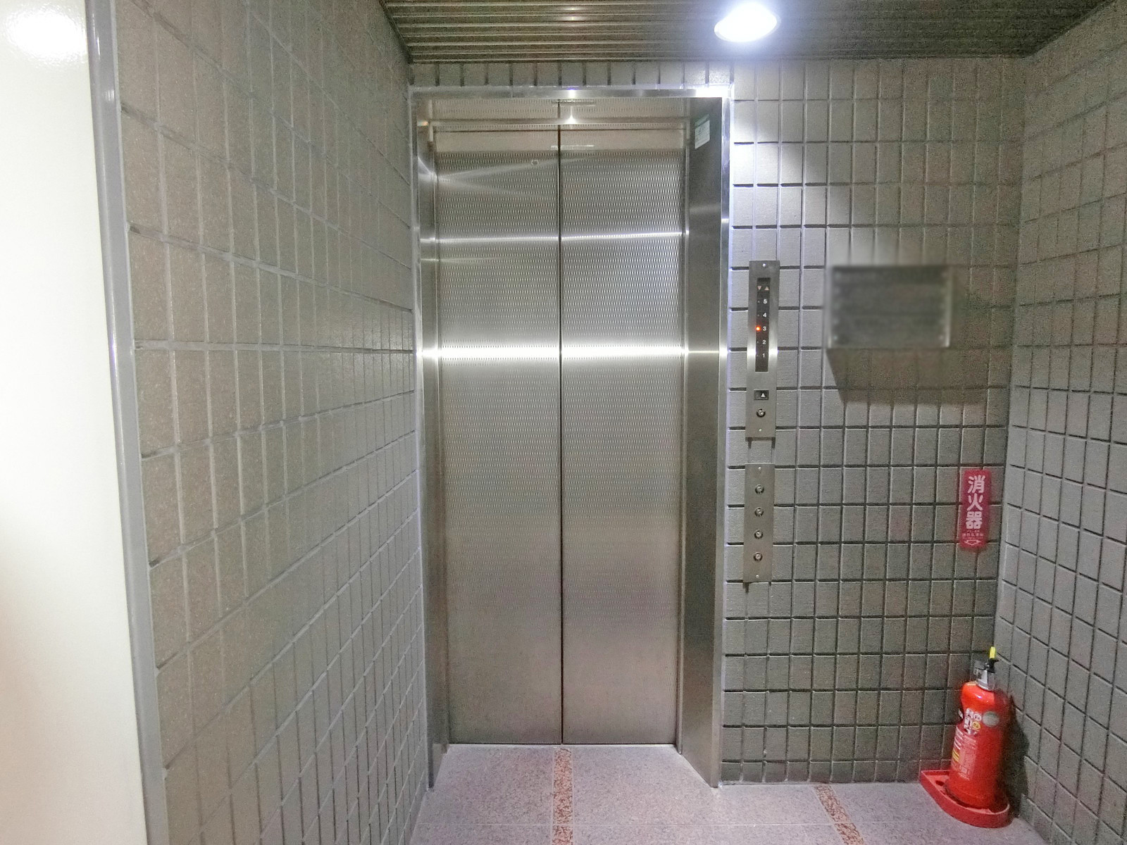 エレベーター