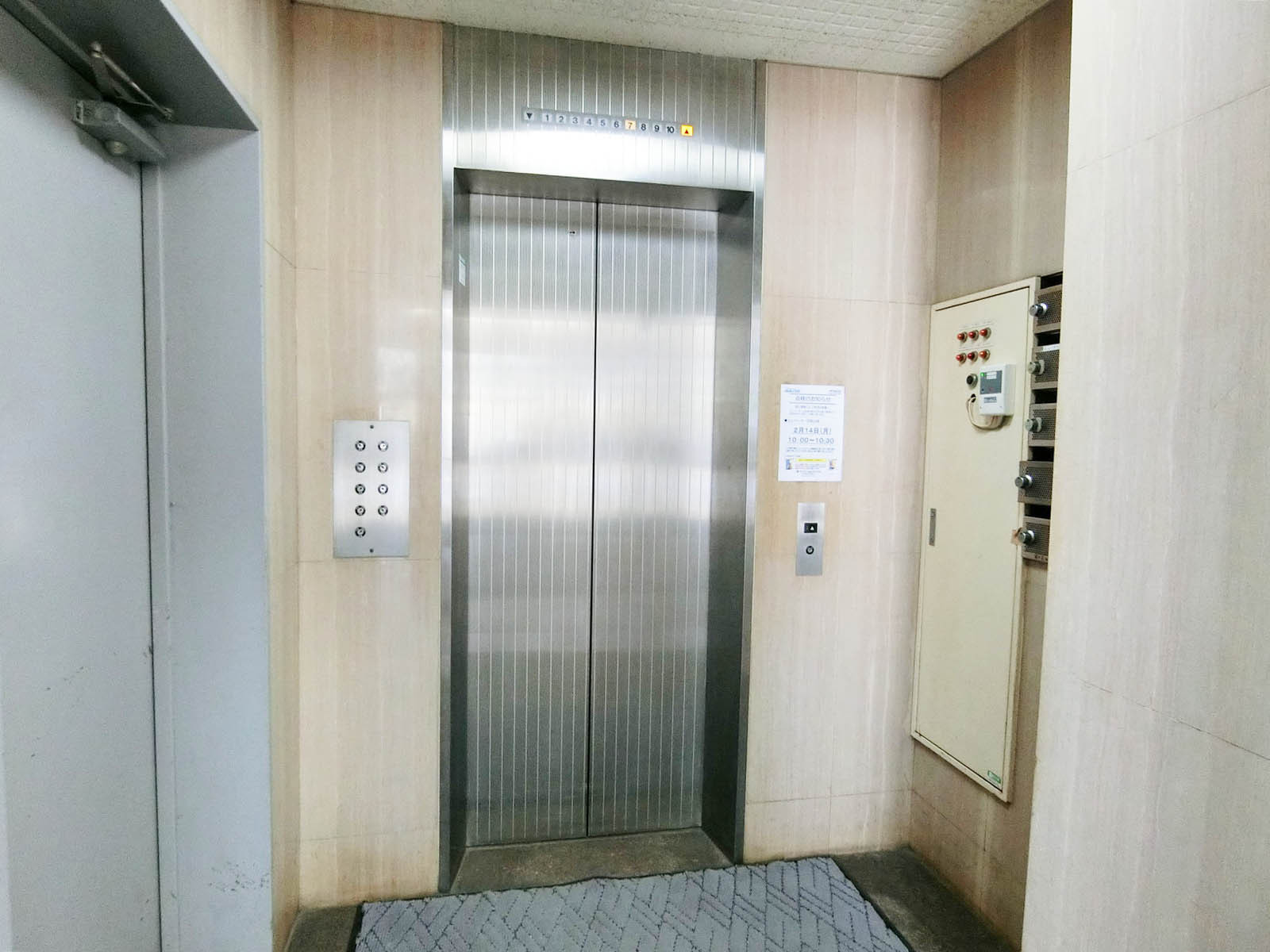 エレベーター