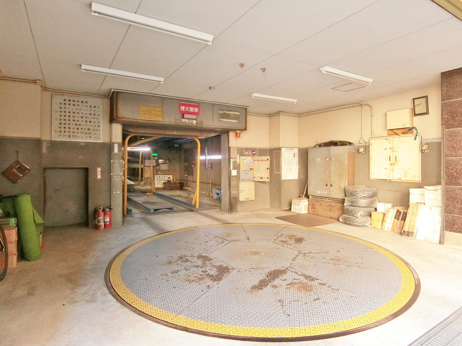 駐車場