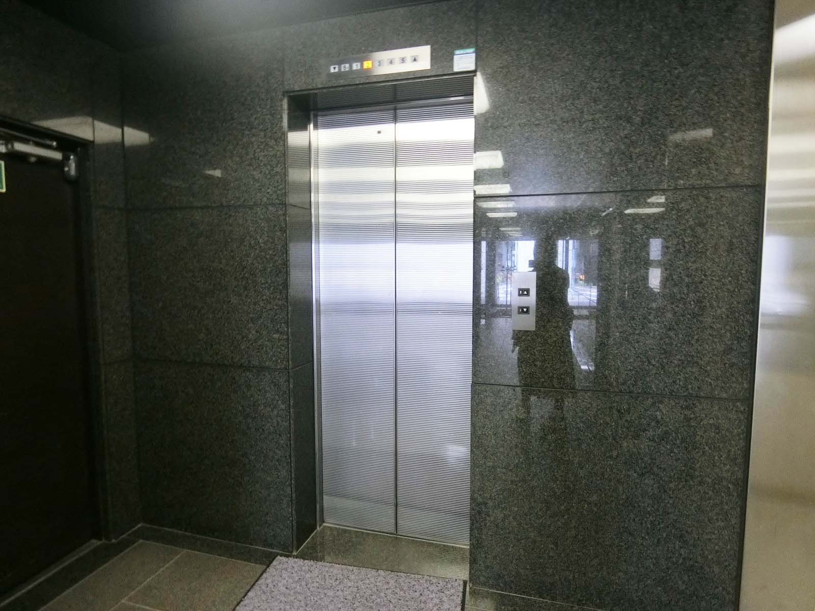 エレベーター