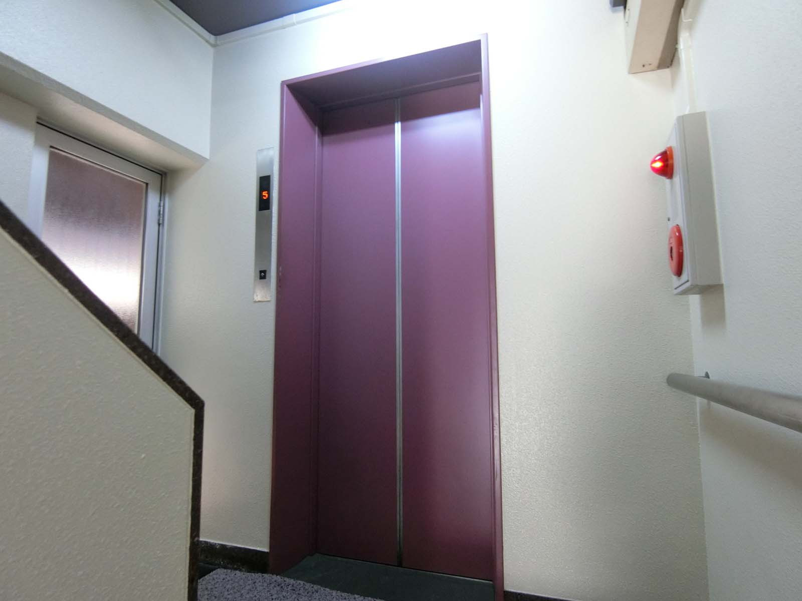 エレベーター