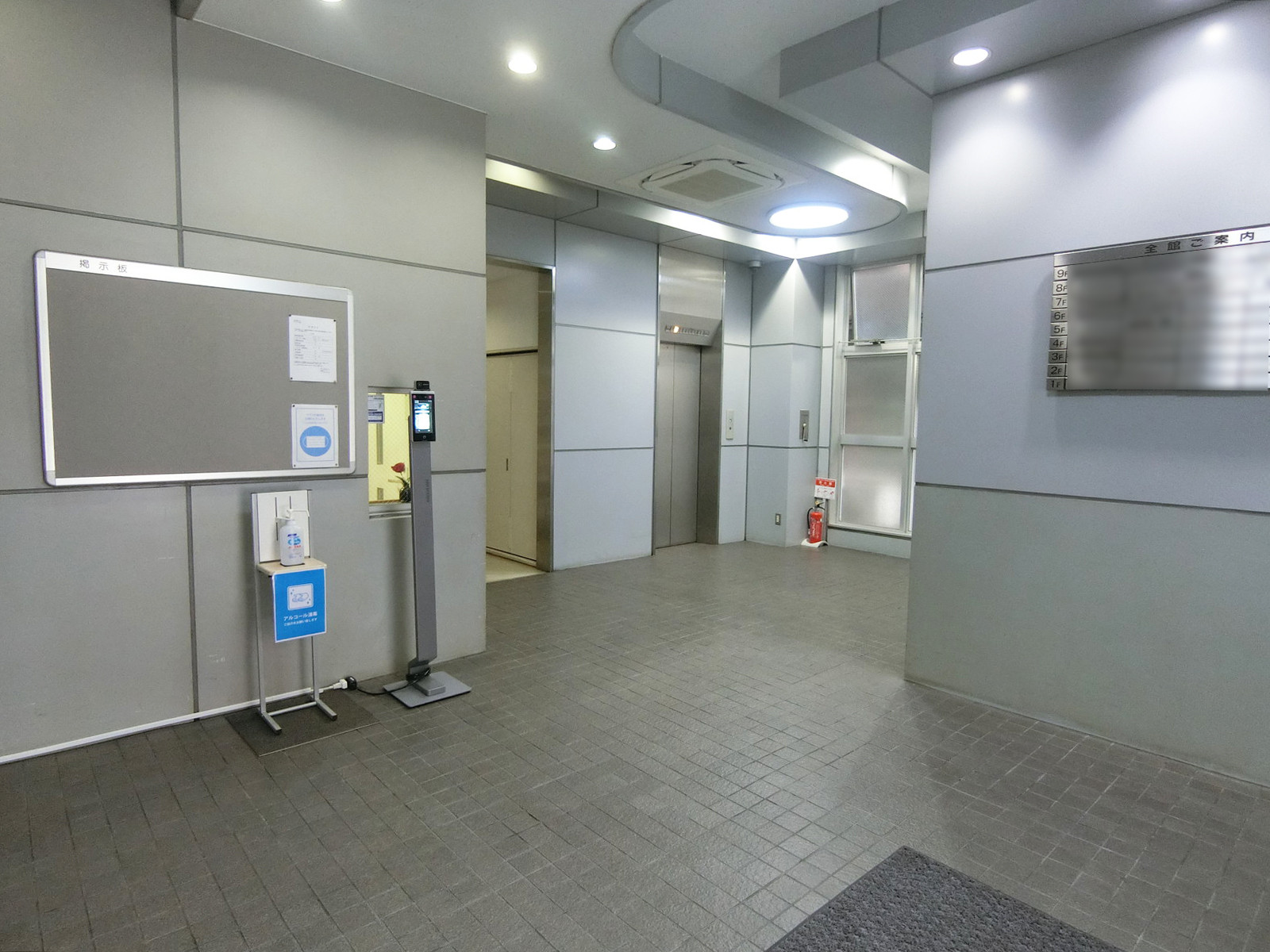 エントランス